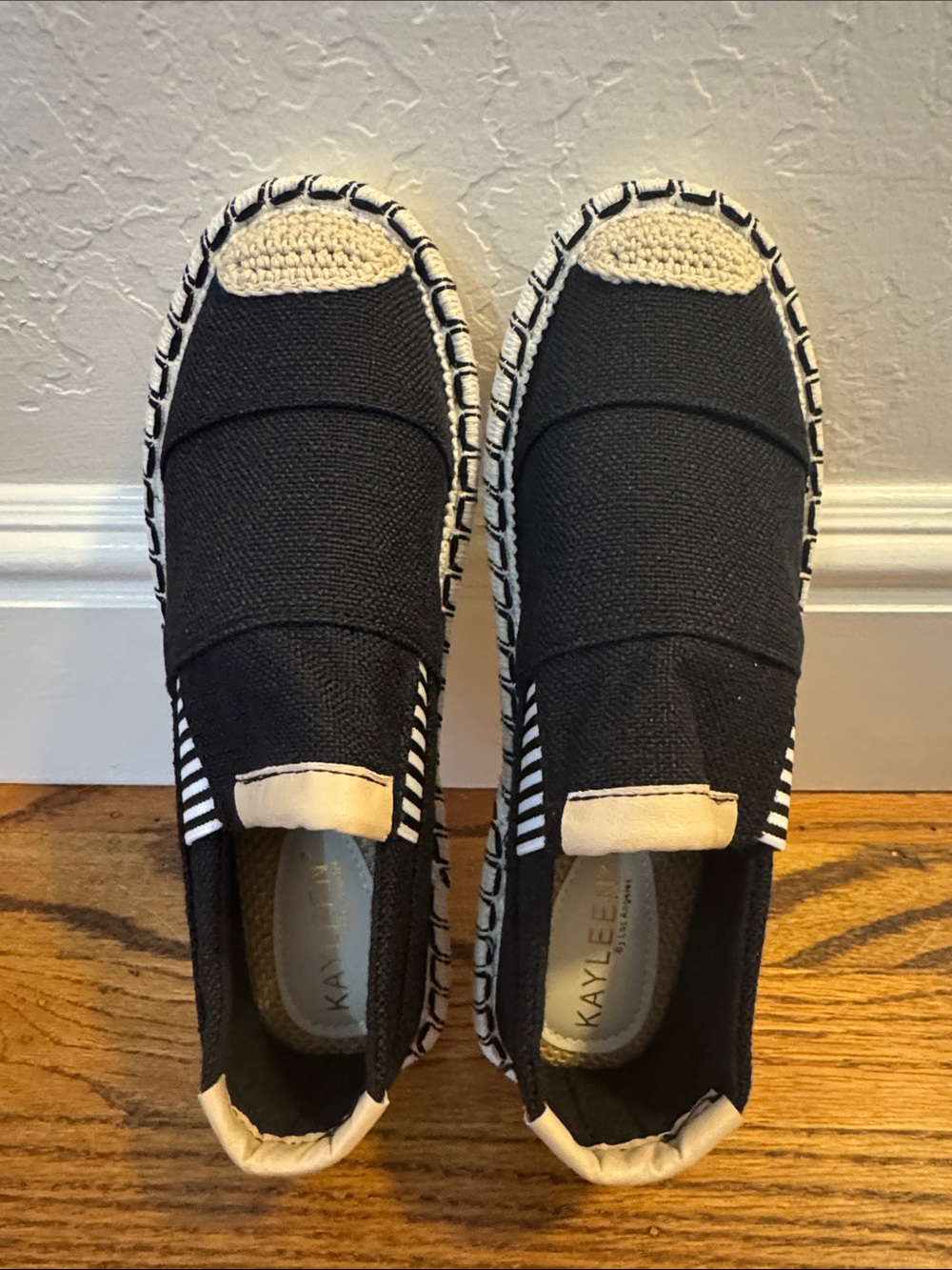 NIB Kayleen Black & White Espadrille Slip-On Shoes Size 6.5